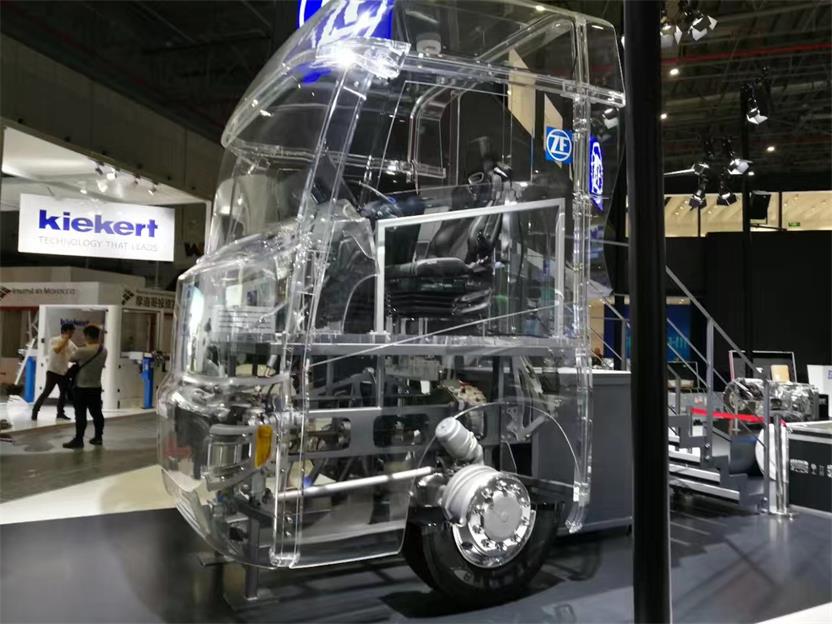 峨边透明车模型